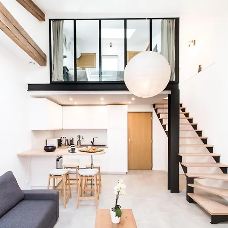Appartement Au Coeur Du Vieil Et A 2 Pas De La Mer... Antibes