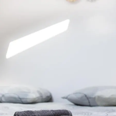 Au Coeur Du Vieil Et A 2 Pas De La Mer... Appartement